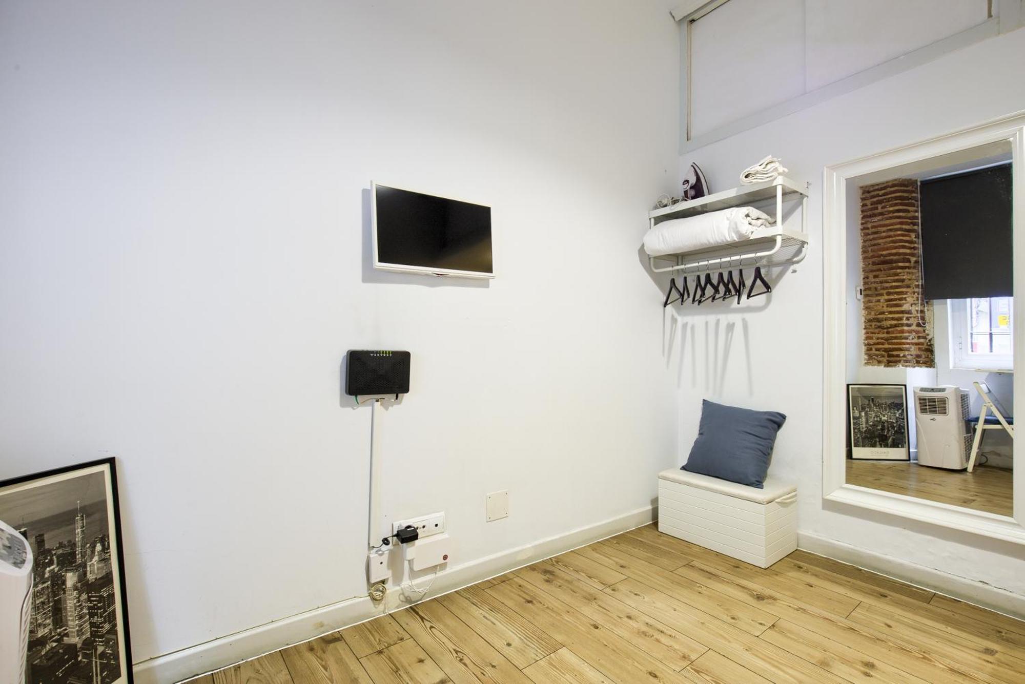 Intimo Estudio En Madrid, Centro, 2Pax, Wifi & Tv Zewnętrze zdjęcie