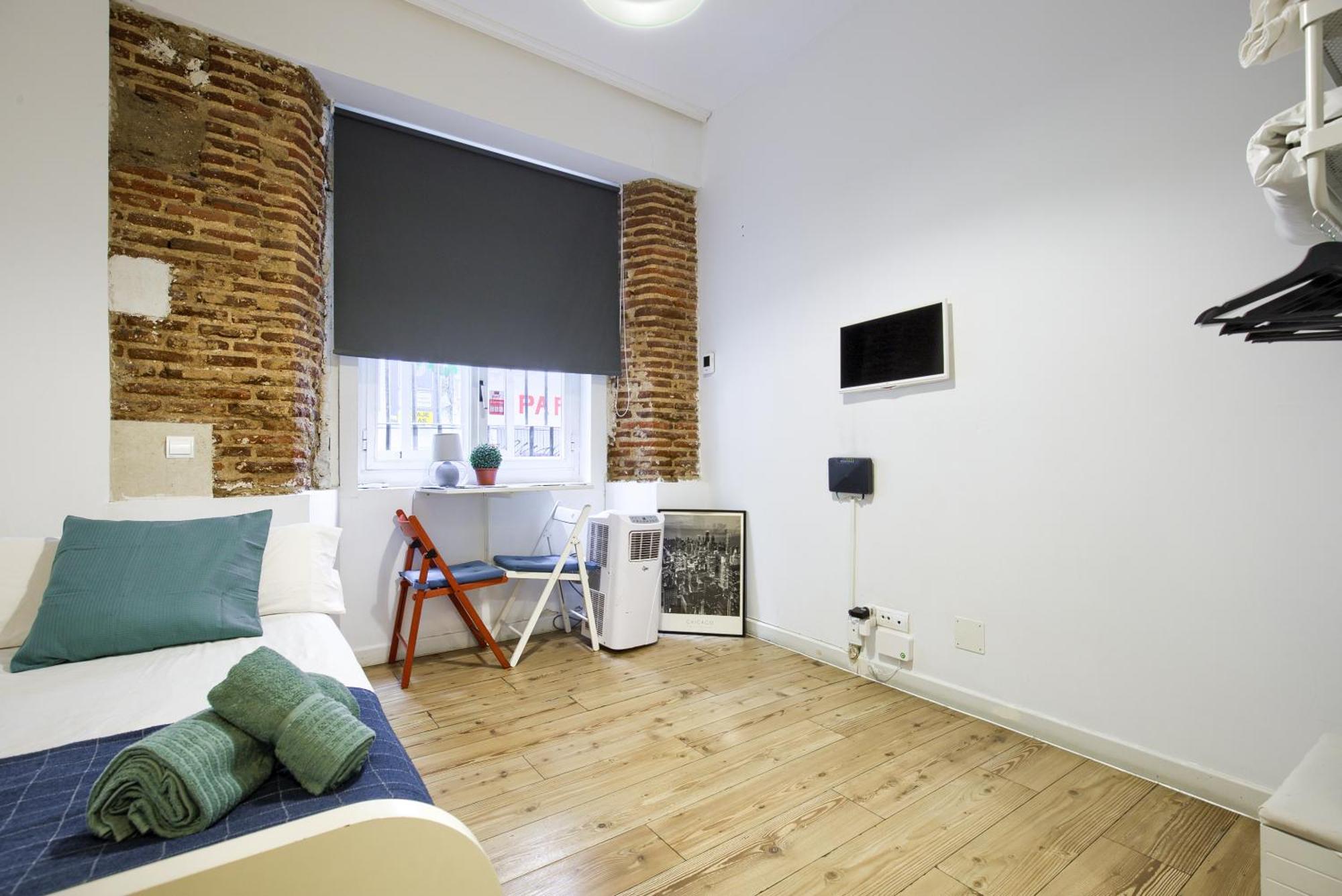 Intimo Estudio En Madrid, Centro, 2Pax, Wifi & Tv Zewnętrze zdjęcie