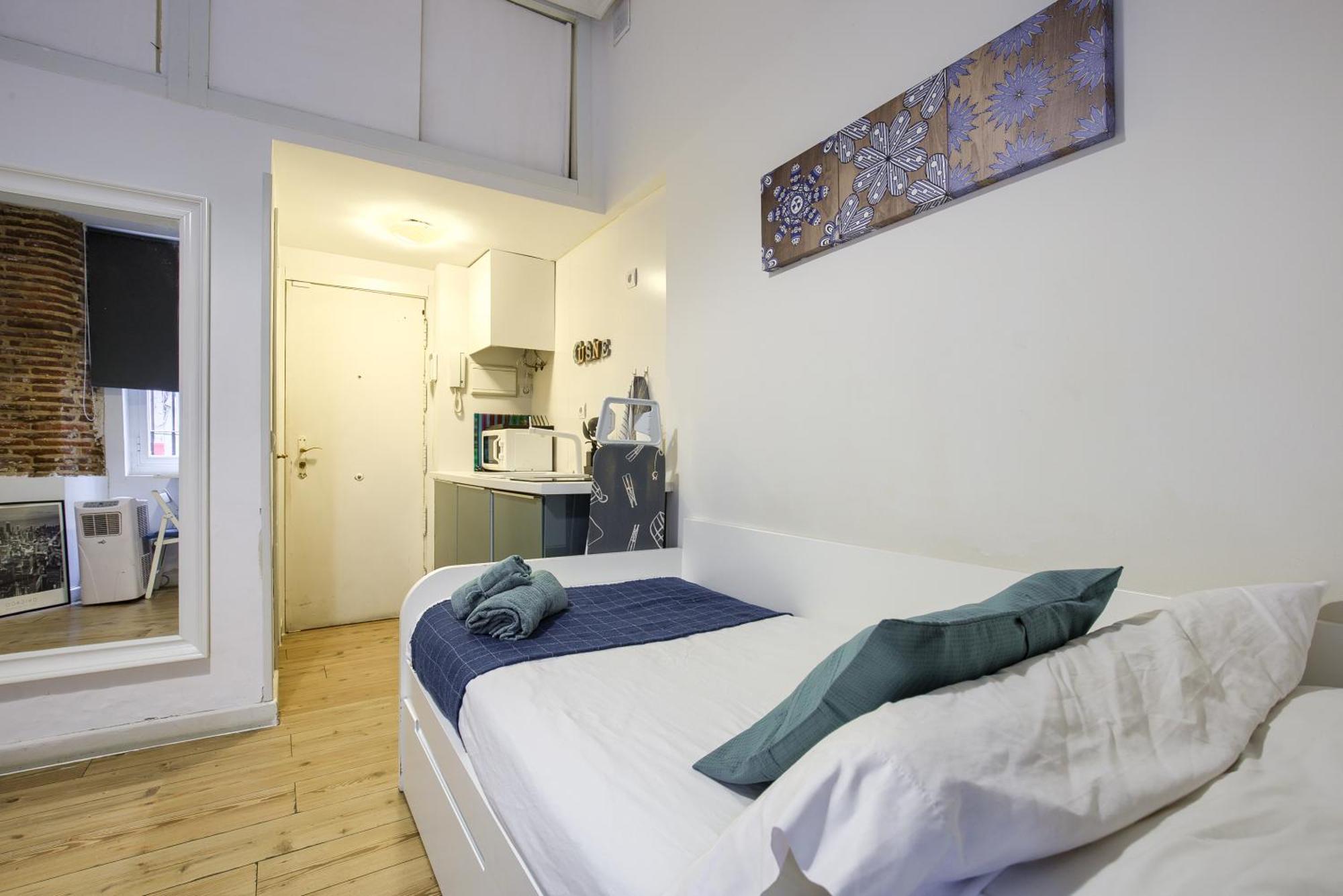 Intimo Estudio En Madrid, Centro, 2Pax, Wifi & Tv Zewnętrze zdjęcie